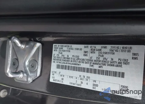 2017 Ford Escape Titanium из США, поврежденный, VIN 1FMCU9J91HUA98541